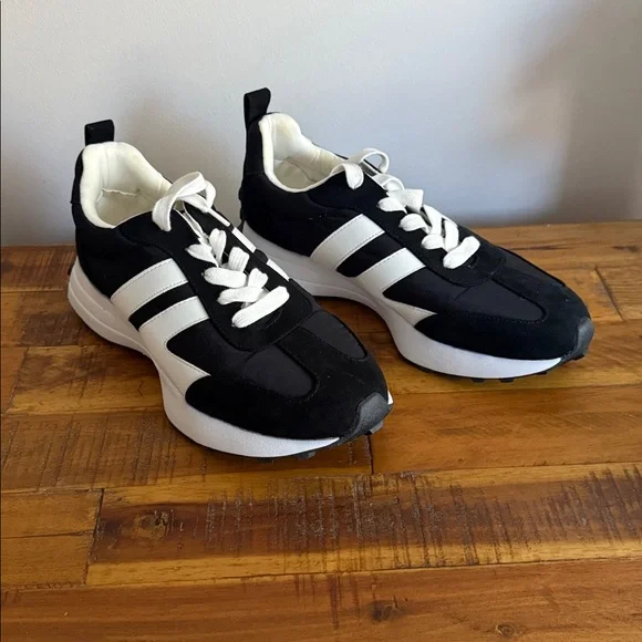 NEW J/Slides Black Luxe Nylon Sneakers Shoes Women’s 8 M - Picture 2 of 5